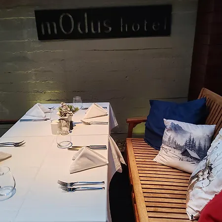 Modus Hotel Warna